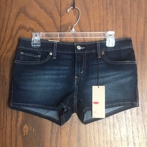 Levi’s Juniors Dark Denim Shortie Shorts NWT